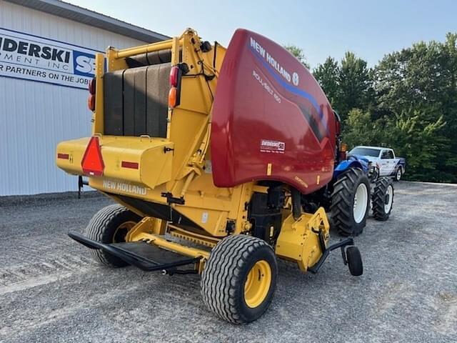Image of New Holland RB450 CropCutter equipment image 2