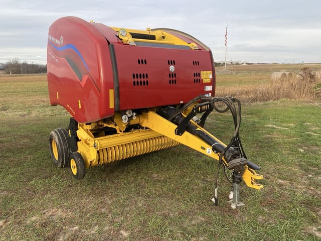 Image of New Holland RB450 Hay Special equipment image 4