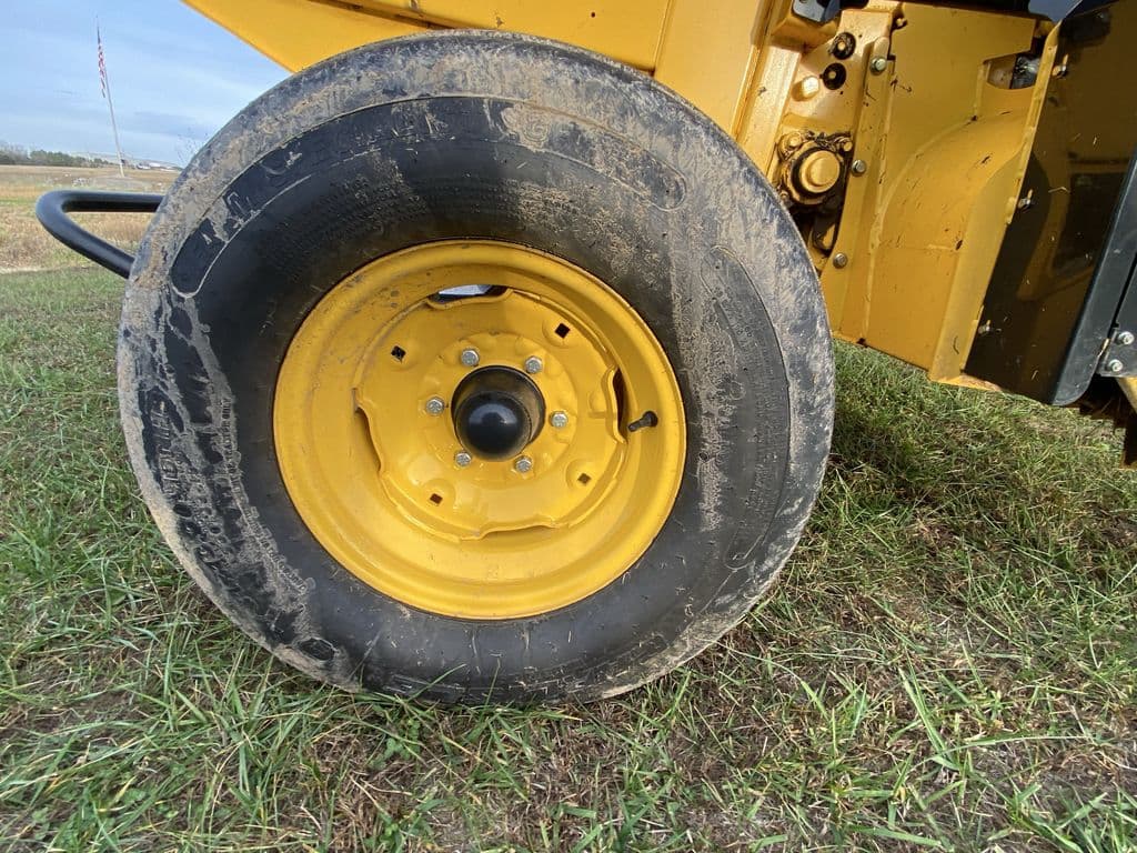 Image of New Holland RB450 Hay Special Primary image