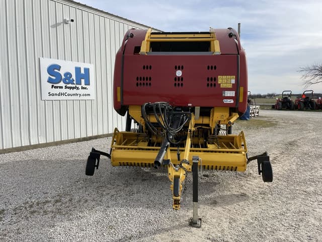 Image of New Holland RB460 Superfeed equipment image 2