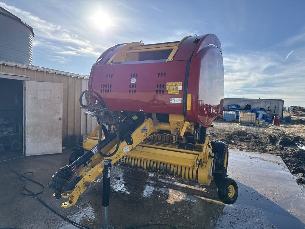 Image of New Holland RB460 Superfeed Image 1