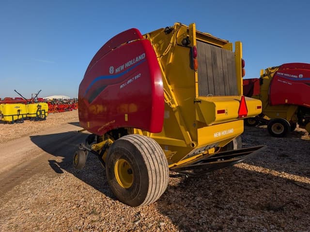 Image of New Holland RB560 Specialty Crop Plus equipment image 1