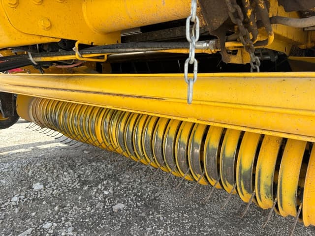 Image of New Holland RB560 Specialty Crop equipment image 1