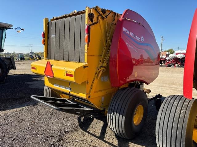 Image of New Holland RB560 equipment image 3