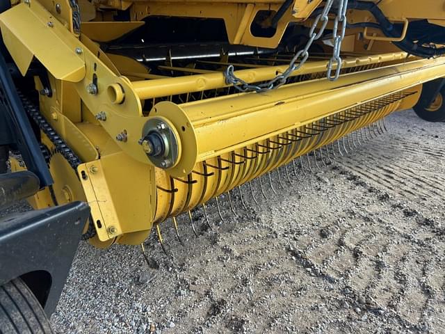 Image of New Holland RB560 Bale Slice Plus equipment image 3