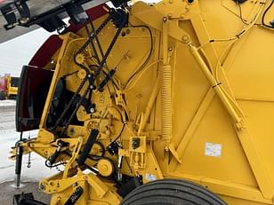 Main image New Holland RB560 Specialty Crop Plus 6