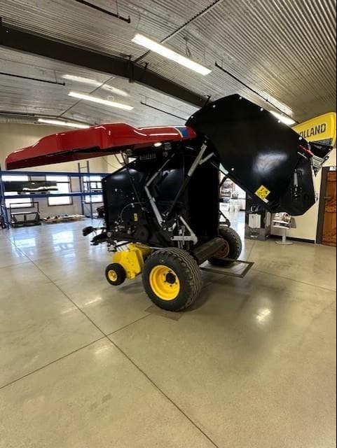 Image of New Holland RF450 Utility equipment image 3