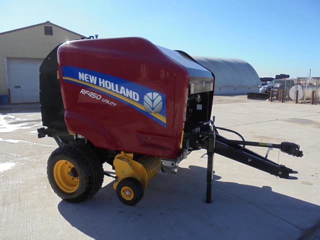 Image of New Holland RF450 Utility equipment image 2