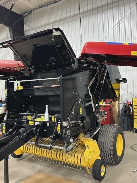 Image of New Holland RF450 Utility Image 0