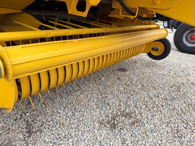 Image of New Holland RB450 equipment image 3