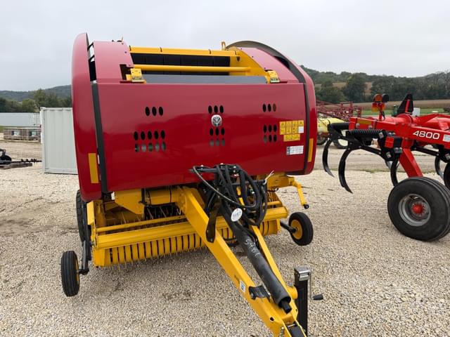Image of New Holland RB450 equipment image 1