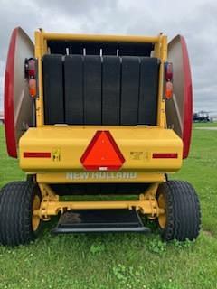 Image of New Holland RB450 equipment image 3