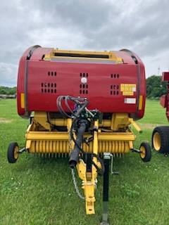 Image of New Holland RB450 equipment image 2
