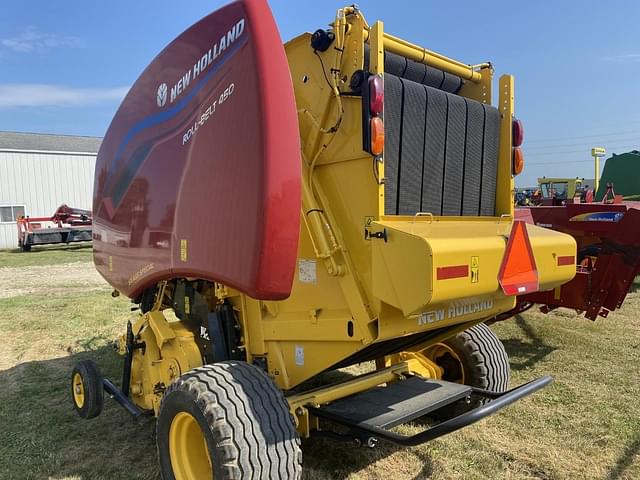 Image of New Holland RB450 equipment image 1