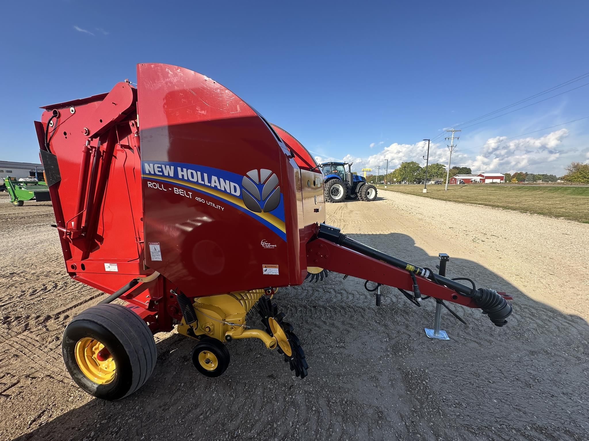 2022 New Holland RB450 Utility Equipment Image0