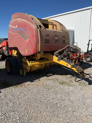 2022 New Holland RB460 Image