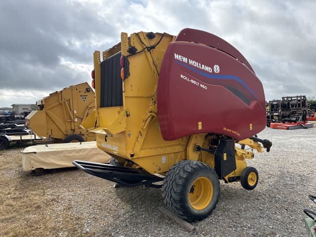 Image of New Holland RB460 Silage Special equipment image 2
