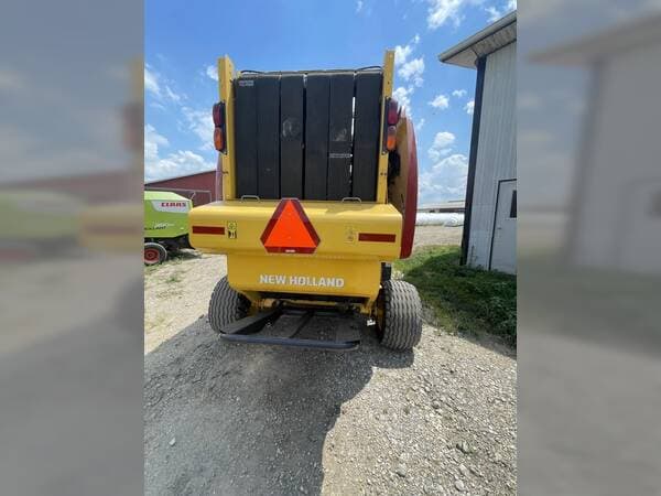 Image of New Holland RB460 Hay Special equipment image 3