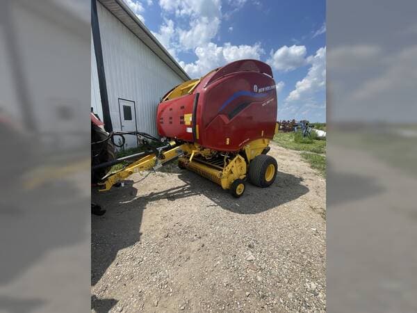 Image of New Holland RB460 Hay Special equipment image 1