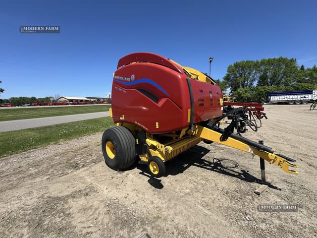 Image of New Holland RB460 equipment image 1
