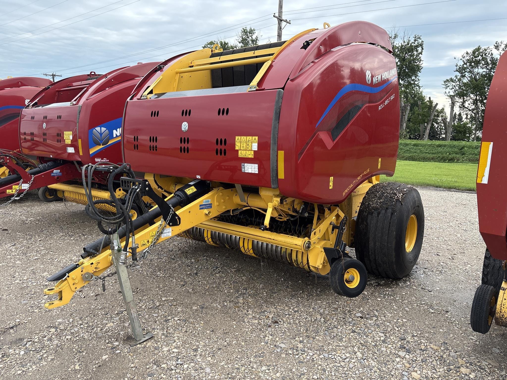 2022 New Holland RB560 Specialty Crop Plus Equipment Image0