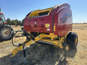 2022 New Holland RB560 Image