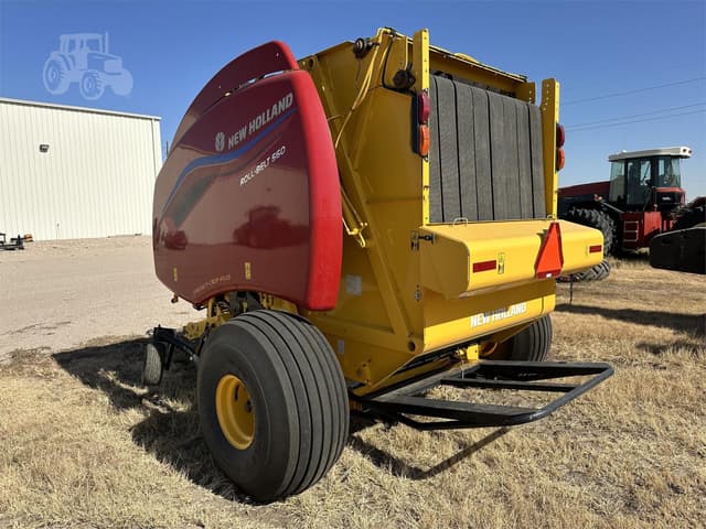 Image of New Holland RB560 equipment image 3