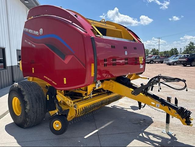 Image of New Holland RB560 Specialty Crop equipment image 2