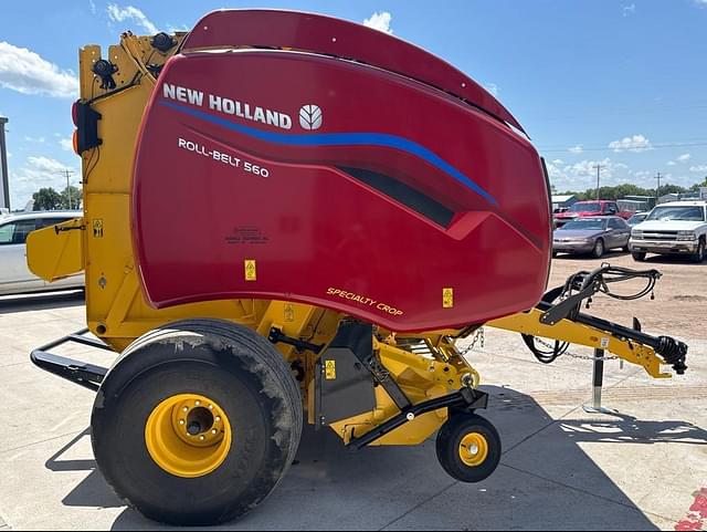 Image of New Holland RB560 Specialty Crop equipment image 3