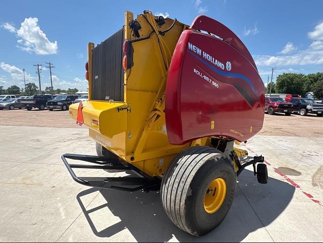 Image of New Holland RB560 Specialty Crop equipment image 4