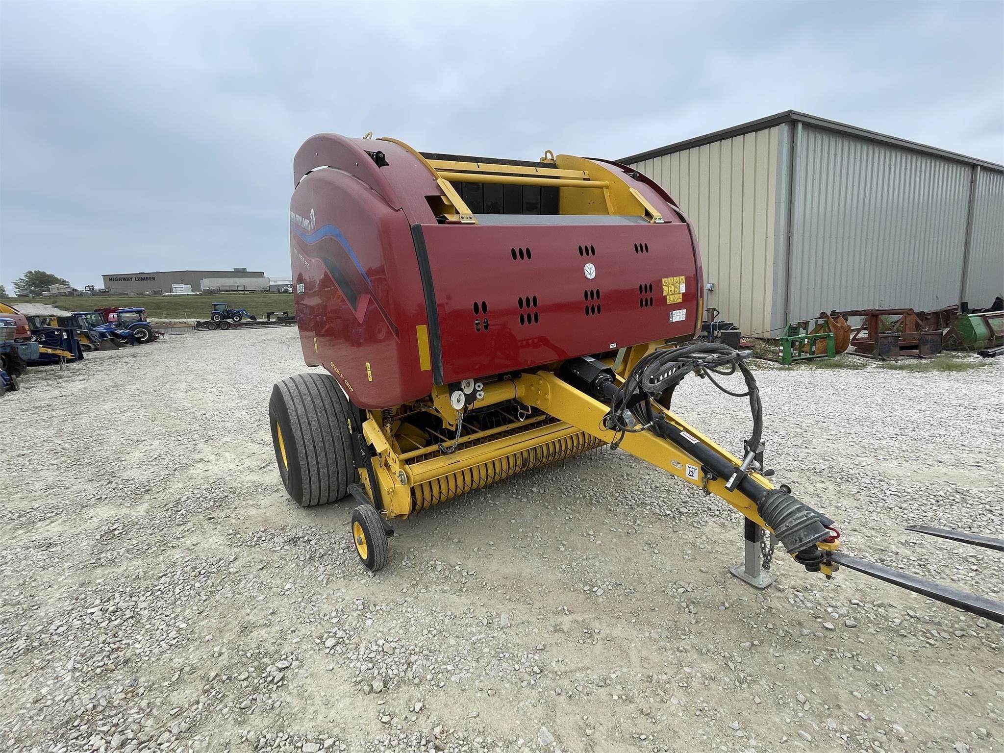 2022 New Holland RB560 Specialty Crop Equipment Image0