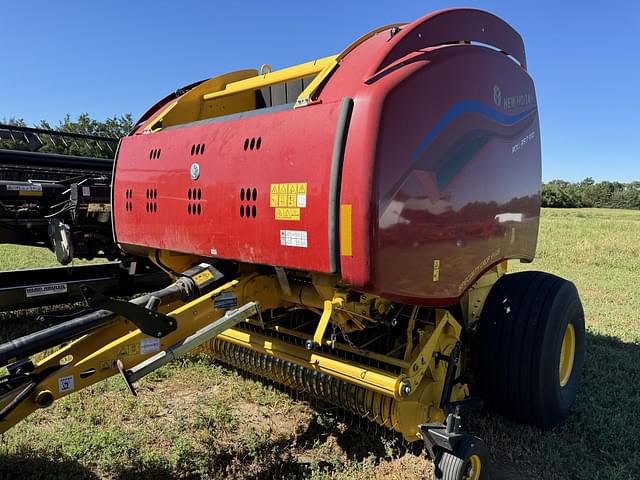 Image of New Holland RB560 equipment image 1