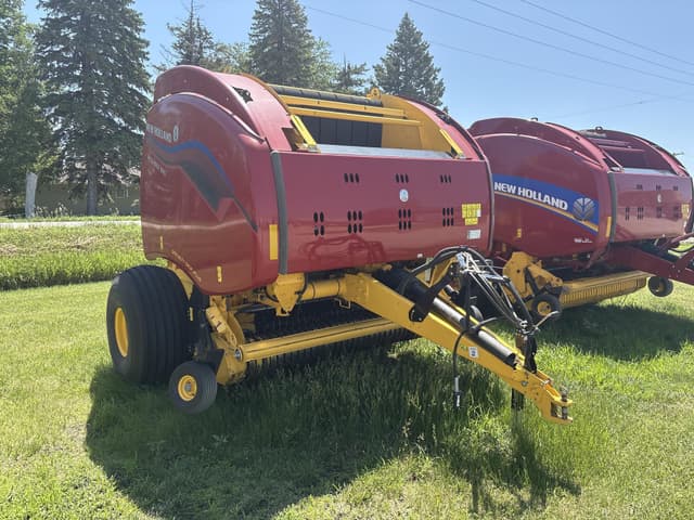 Image of New Holland RB560 Specialty Crop Plus equipment image 1
