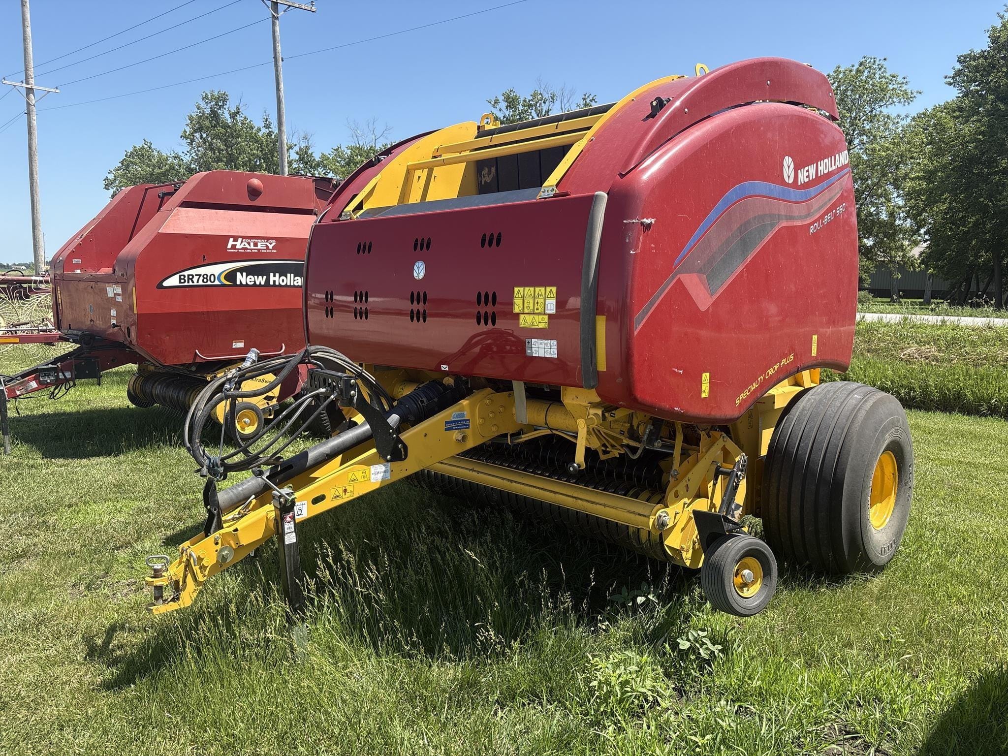 2022 New Holland RB560 Specialty Crop Plus Equipment Image0