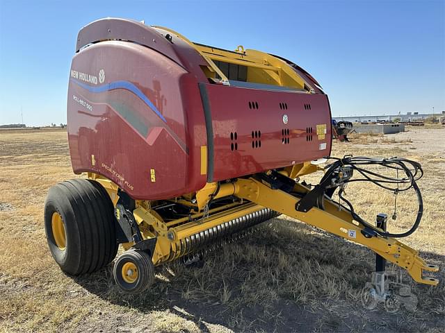 Image of New Holland RB560 Specialty Crop Plus equipment image 1