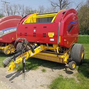 2022 New Holland RB560 Specialty Crop Plus Equipment Image0