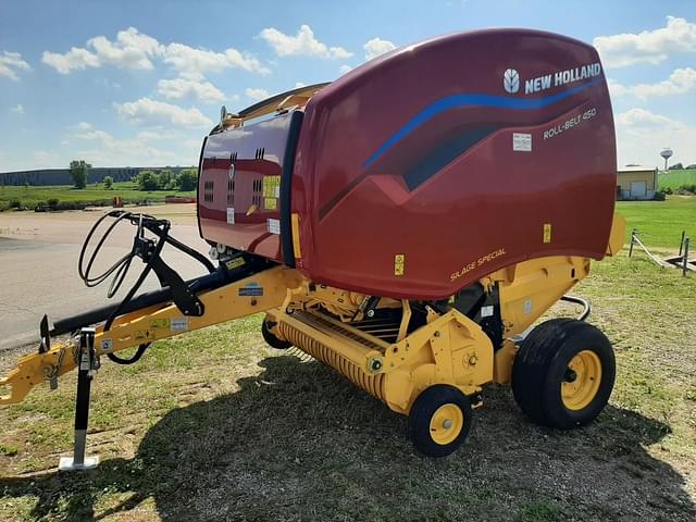 Image of New Holland RB450 equipment image 2