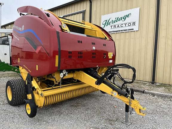 Image of New Holland RB560 Specialty Crop equipment image 1