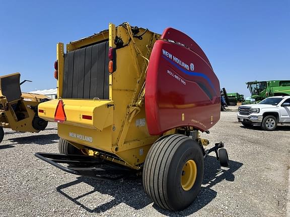 Image of New Holland RB560 Specialty Crop Plus equipment image 3