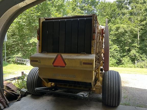 Image of New Holland RB560 Specialty Crop equipment image 3