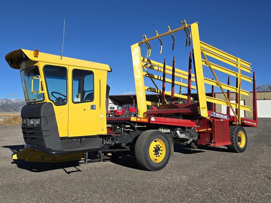 Image of New Holland Stack Cruiser 103 Primary image