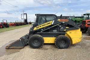 2022 New Holland L328 Image