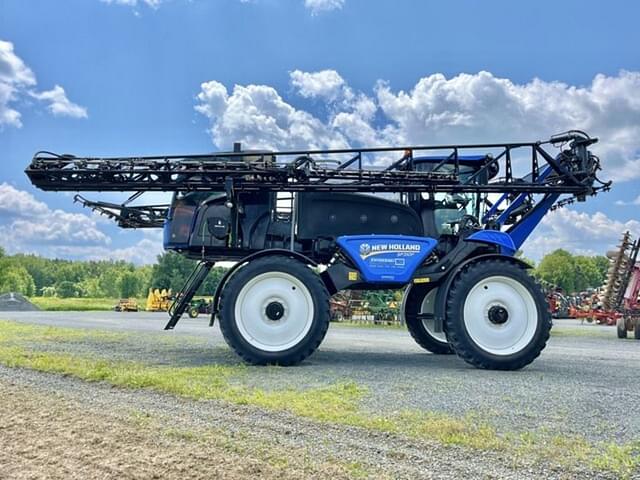 Image of New Holland SP310F equipment image 3