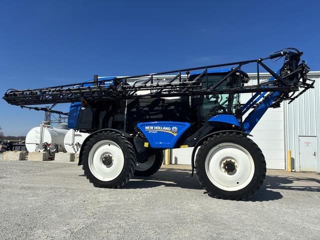Image of New Holland SP310F equipment image 2