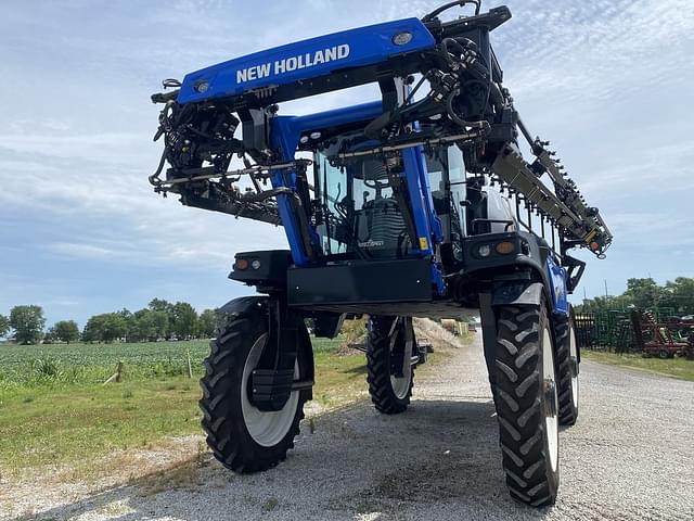 Image of New Holland SP370F equipment image 1