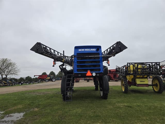 Image of New Holland SP.410F equipment image 4