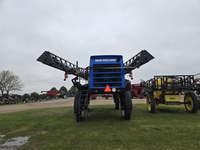 Image of New Holland SP.410F equipment image 4