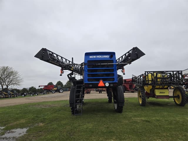 Image of New Holland SP410F equipment image 3