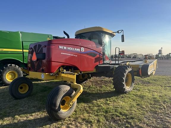 Image of New Holland Speedrower 220 Plus equipment image 3