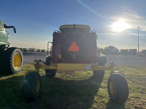 Image of New Holland Speedrower 220 Plus equipment image 4